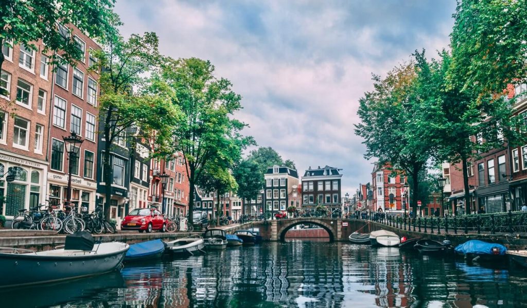Your Own Amsterdam. A Random Adventure