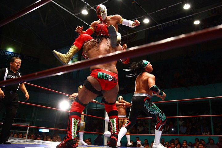 Wrestling In Puebla (monday Only)