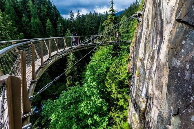Vancouver Day Trip Grouse Mountain & Capilano Suspension Bridge Private