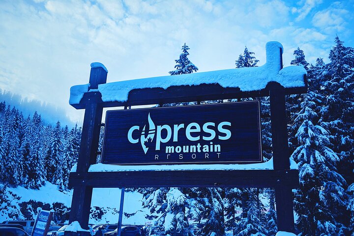 Vancouver & Outdoor Adventure At Cypress Mountain Private Tour